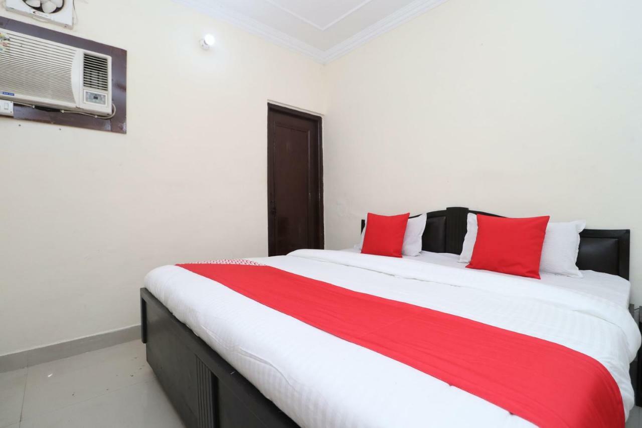 Oyo 37721 Hotel Kings Pathānkot Exterior foto